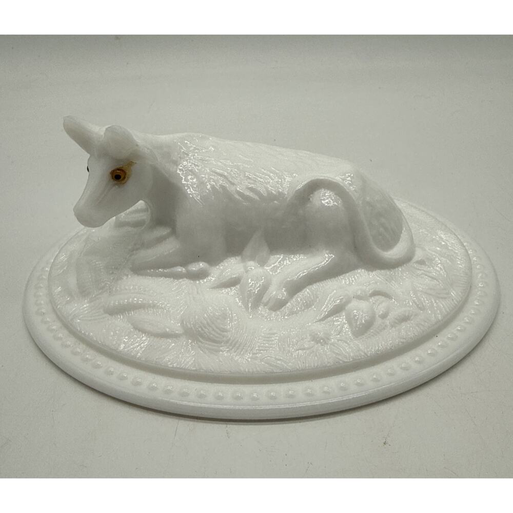 Vintage Kemple Milk Glass Cow On Basket Lid Only Replacement Lid